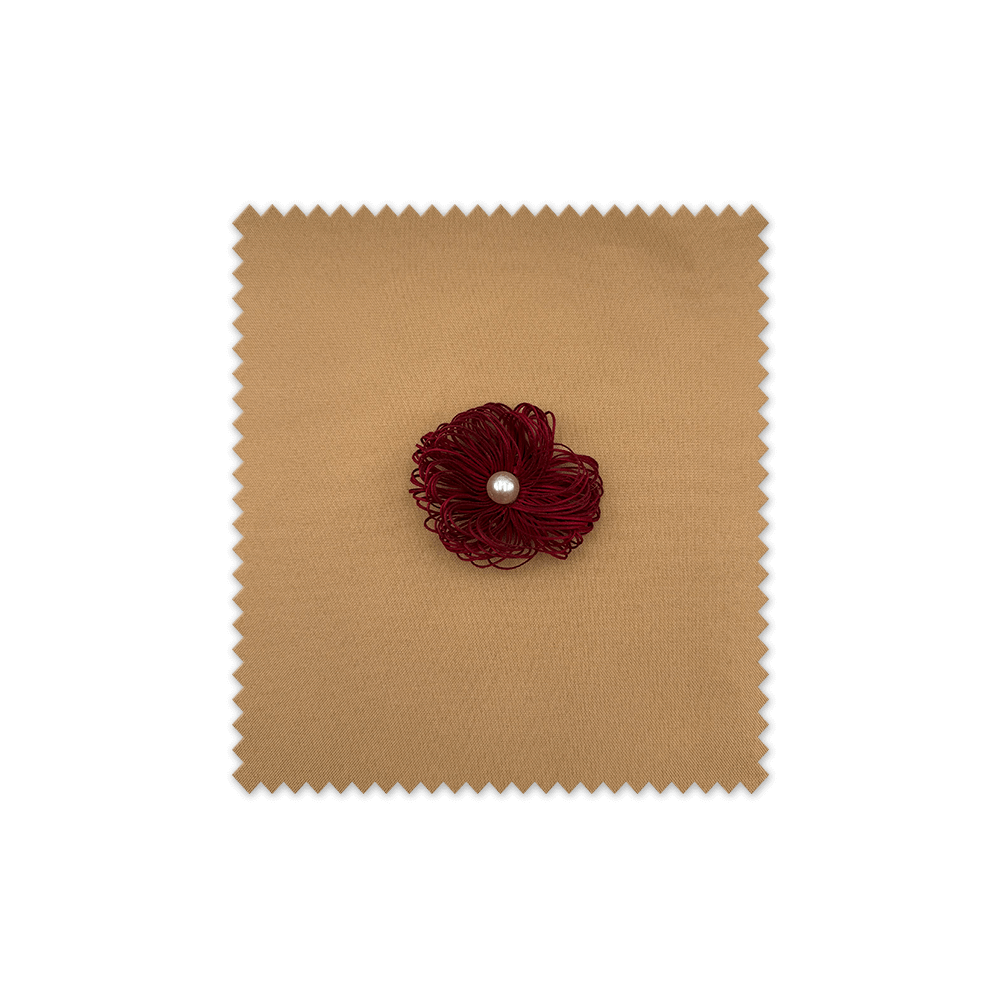 Flor de Hilos Perla centro Granate para coser