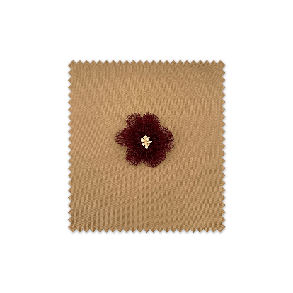 Aplique Flor Plisada Granate – Personaliza Ropa y Accesorios