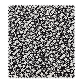 tela viscosa flores blancas fondo negro moda