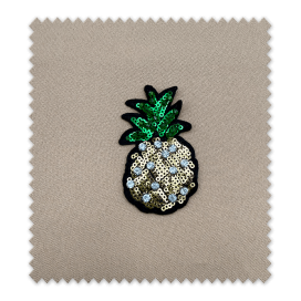 Aplique piña con brillantes blancos
