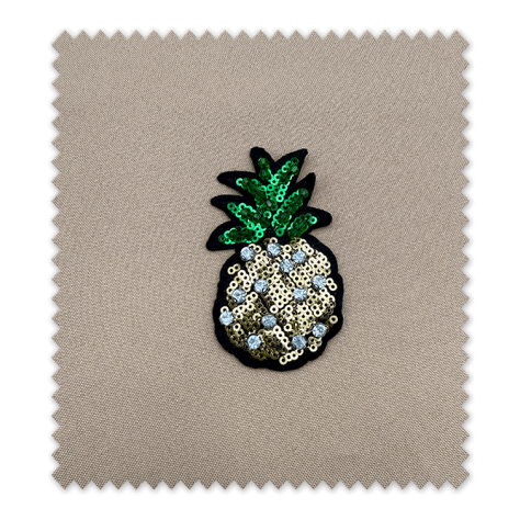 Aplique piña con brillantes blancos