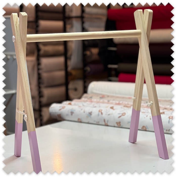 gimnasio bebé rosa madera montessori