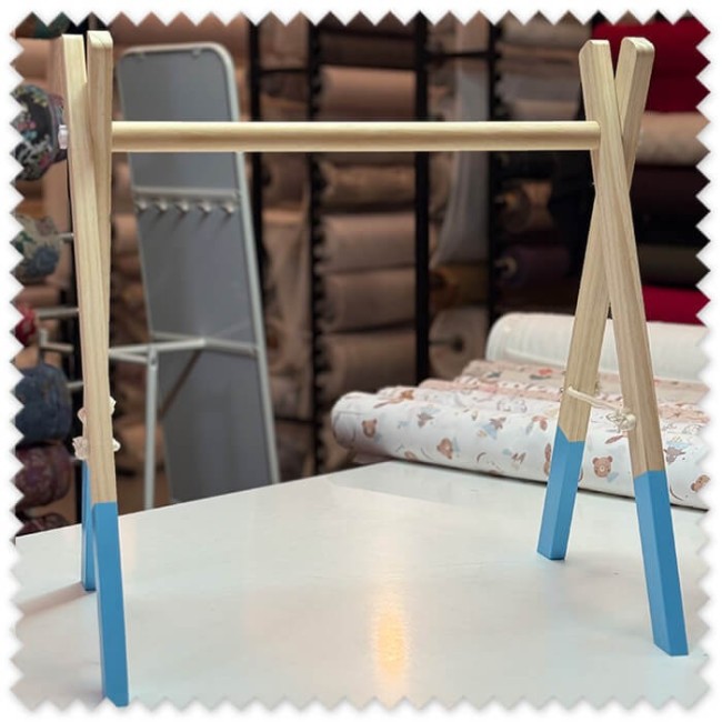 gimnasio infantil madera azul estimulación temprana