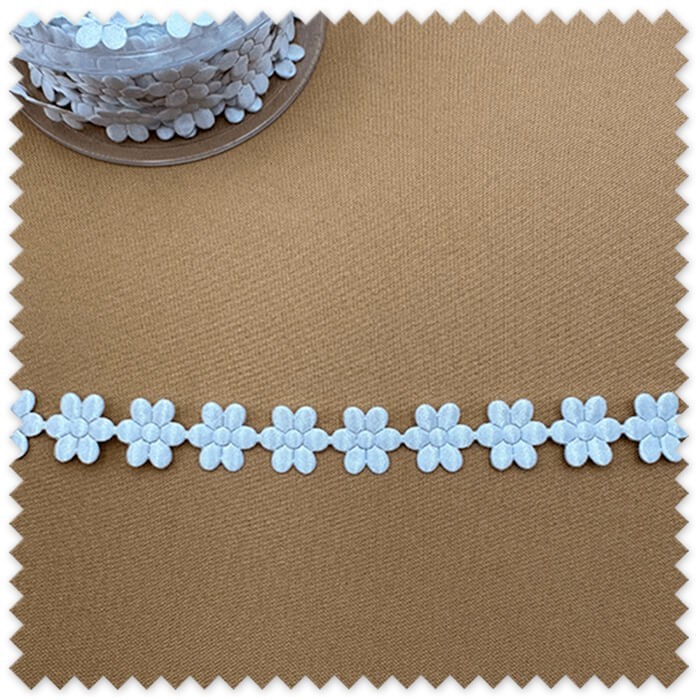 pack 15 metros Flores troqueladas blanco OFERTA FLASH