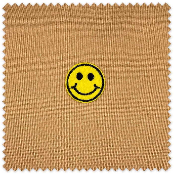 parche smiley termoadhesivo DIY
parche emoji para mochilas y vaqueros