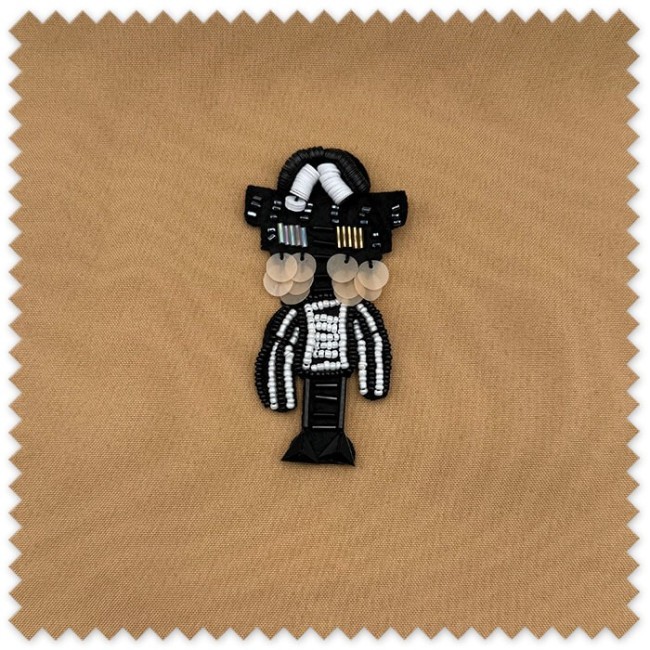 parche lentejuelas blanco negro piedras
aplique elegante ropa blanco negro