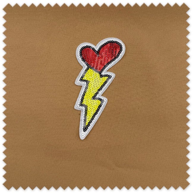 parche rayo corazon lentejuelas
aplique brillante ropa simbolos