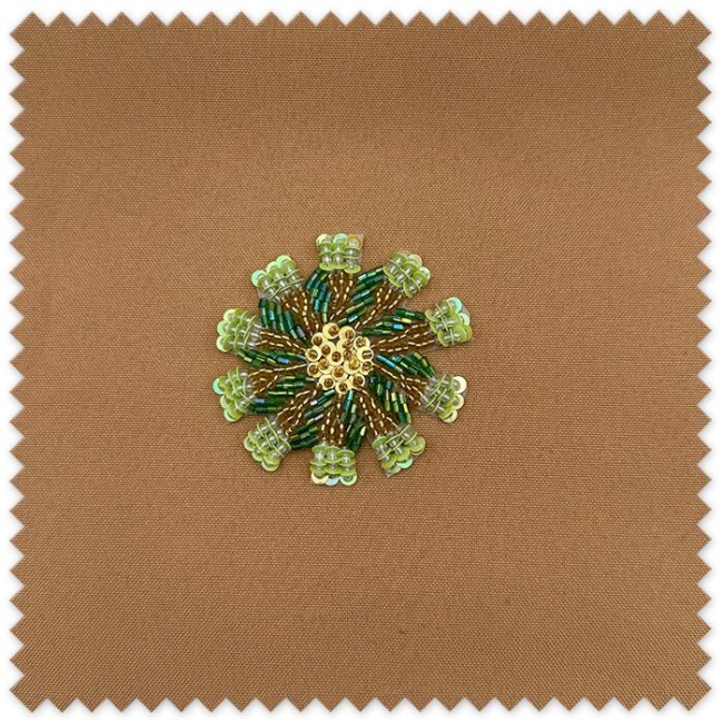 parche circulo verde dorado lentejuelas piedras
aplique elegante ropa brillante