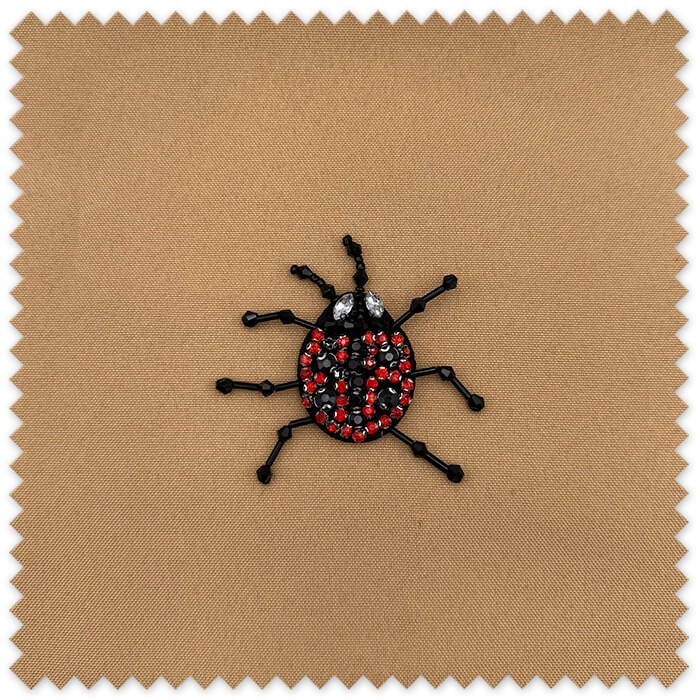 parche pedreria ropa DIY
comprar parches mariquita online