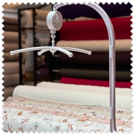 carrusel musical bebé para cuna
estructura móvil DIY bebé con telas
soporte móvil infantil para coser