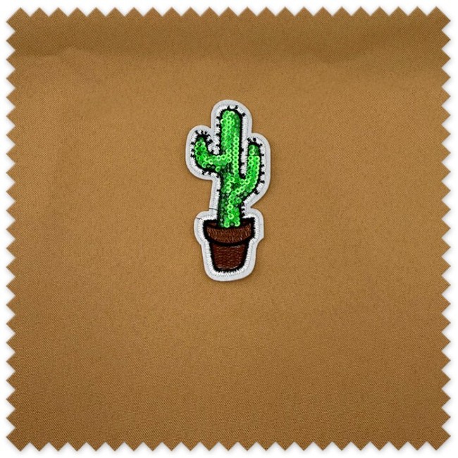 parche cactus lentejuelas para coser
parche cactus brillante DIY
parche decorativo lentejuelas ropa