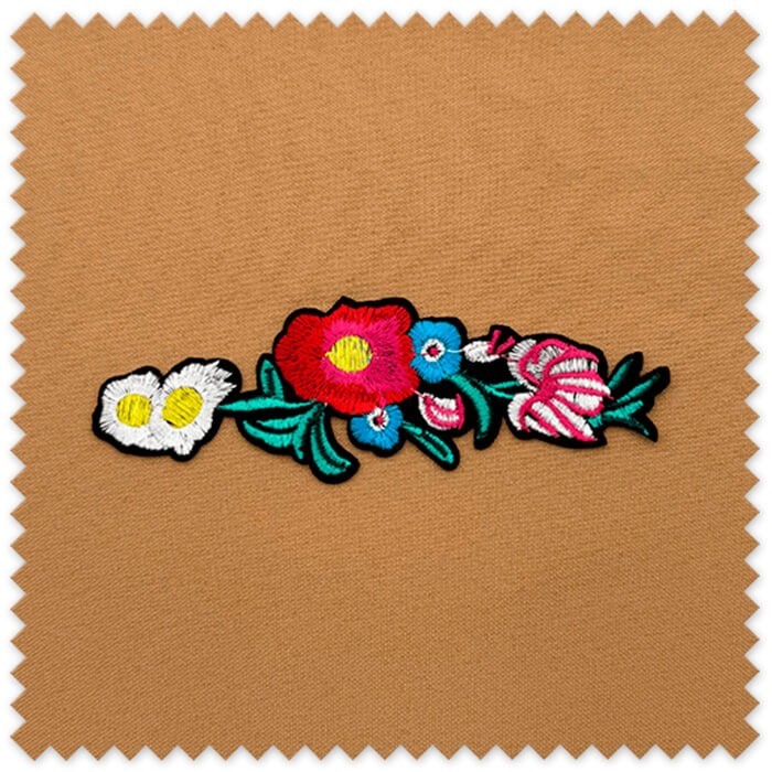 Aplique floral termoadhesivo con flores de colores