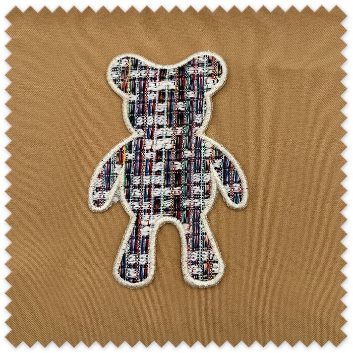 Parche oso tweed Chanel para ropa
Aplique oso tweed elegante