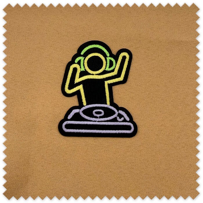 Parche DJ glow in the dark para personalizar prendas