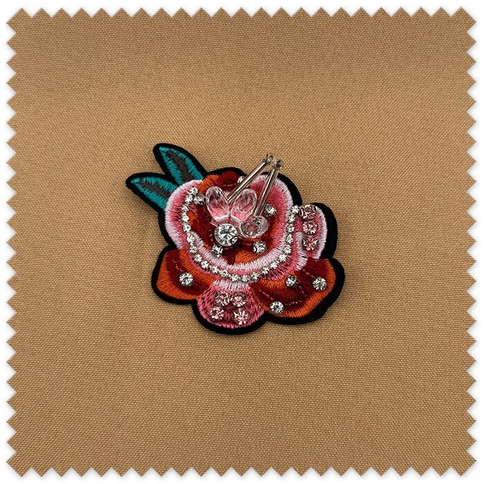 Parche Flor con Piedras y Brillo para personalizar ropa, bolsos y complementos