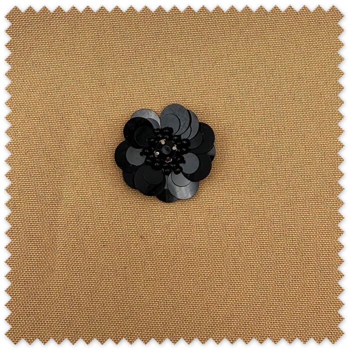 Aplique Flor Negra con Piedras y Centro Brillante para personalizar ropa y complementos