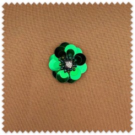 Aplique Flor Verde con Piedras y Centro Brillante para personalizar ropa y complementos