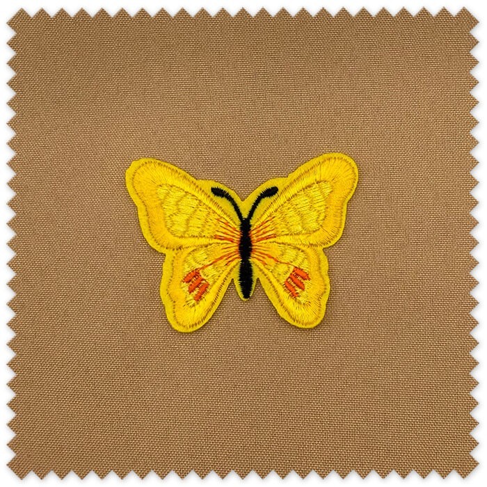 Parche Mariposa Amarilla bordado para decorar ropa, mochilas y complementos