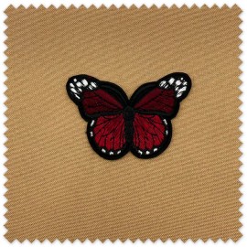 Parche Mariposa en tonos vino para decorar prendas, bolsos y complementos