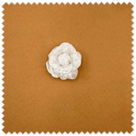 Flor de Tela forma de Rosa Encaje Blanco al mejor precio de almacén
