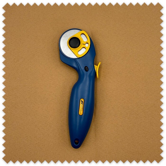 Cutter para cortar tejidos y preparar piezas