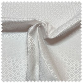 Tela resistente para confección de manteles y decoración de mesa