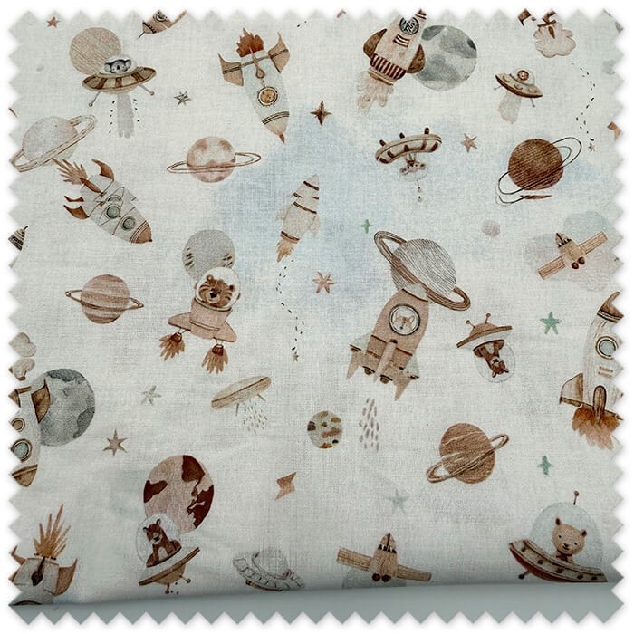 Retal 0,60m de algodón 100% Espacio Tonos Tierra con estampado de animales astronautas, cohetes, planetas y estrellas.