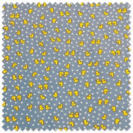 Tela popelín estampada de mini patitos 1,50 metros de ancho para confección infantil, batas escolares y costura creativa.