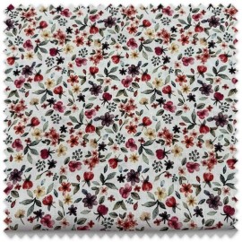 Retal de algodón 100% con estampado de flores efecto acuarela en tonos morado, rojo y mostaza para costura creativa y patchwork.