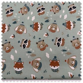 Retal de algodón 100% de 60 cm con animales con bufanda sobre fondo verde menta