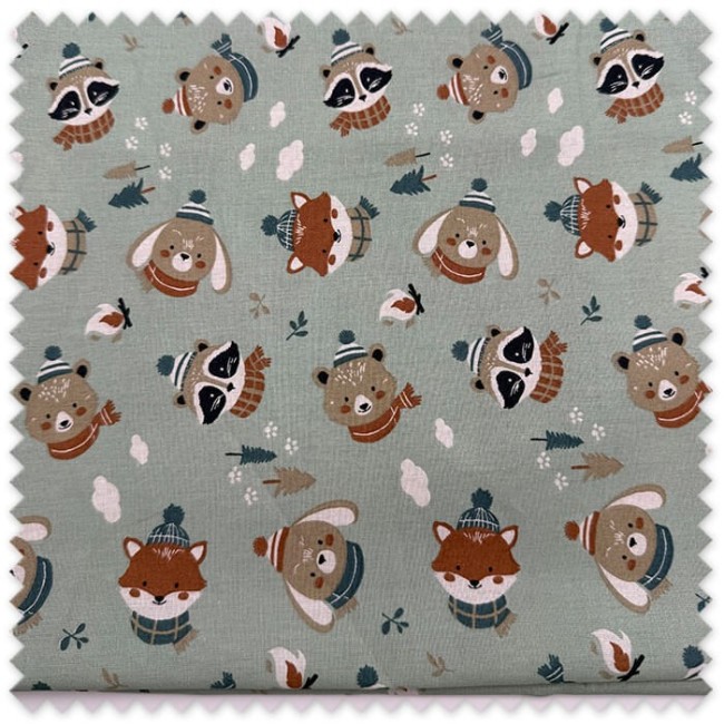 Retal de algodón 100% de 60 cm con animales con bufanda sobre fondo verde menta