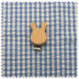 Pinza de madera para chupetero con diseño de conejo