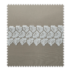 Rollo de bolillo encaje blanco 14 metros en oferta flash