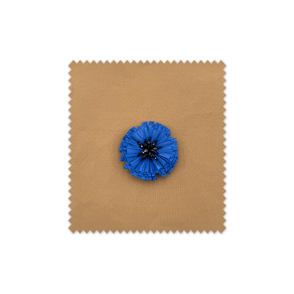 Aplique Flor Azulón de Rafia con Pedrería – Toque artesanal | Venta de telas Online