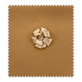 Aplique Rosa Satinada Beige – Detalle clásico y versátil | Precios de Almacén Venta ONLINE
