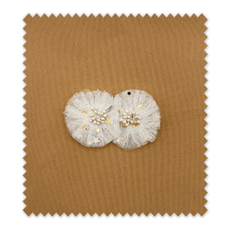 Aplique de Flores Blanco con Tul Suave y Brillo de Estrellas – Ideal para vestidos y accesorios